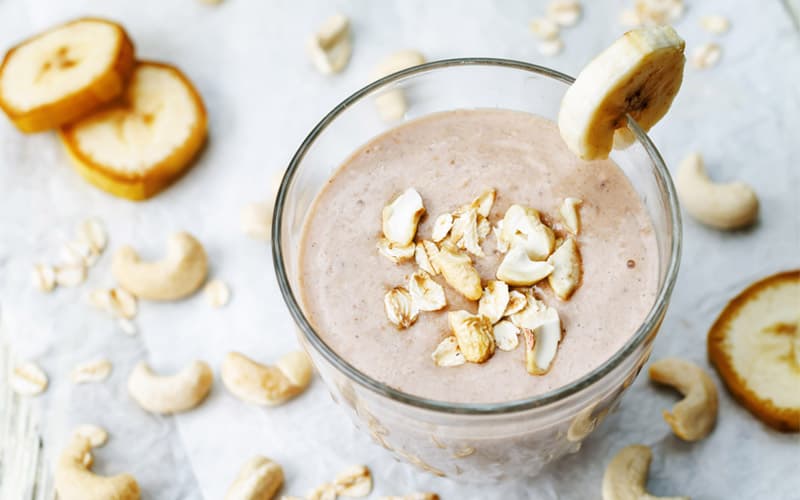Recept Banánové smoothie s kešu a chia semínky - nejsmoothie.cz