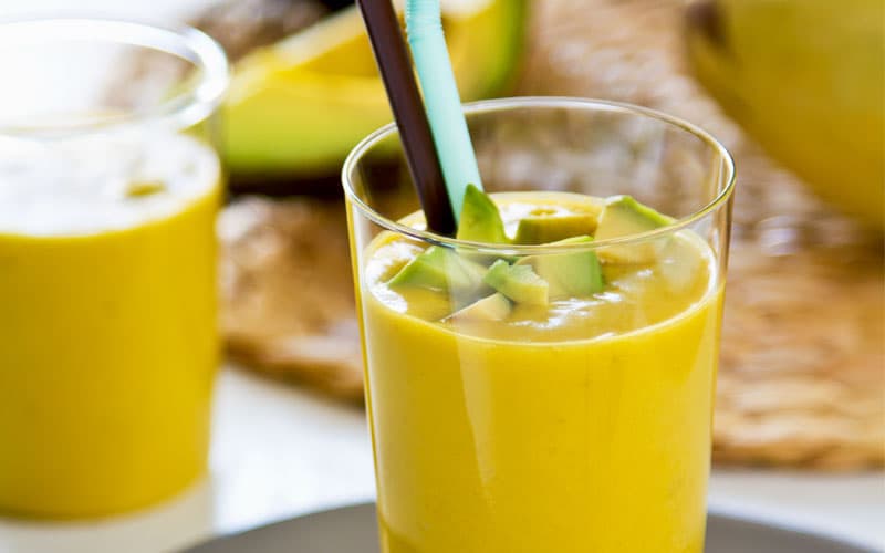 recept Jednoduché ovocné smoothie z avokáda a manga